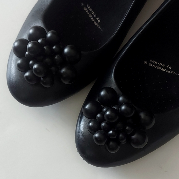 Rockport leather flats with beads cluster size 7 - Picture 2 of 6